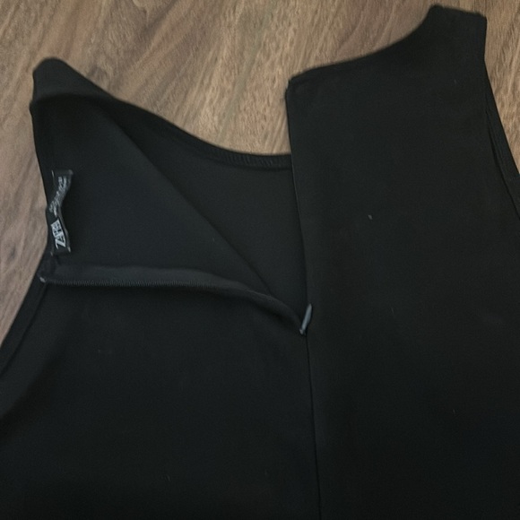 Zara - Picture 7 of 7